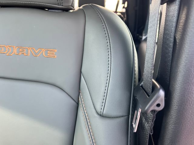 New 2026 Jeep Gladiator Mojave image 10