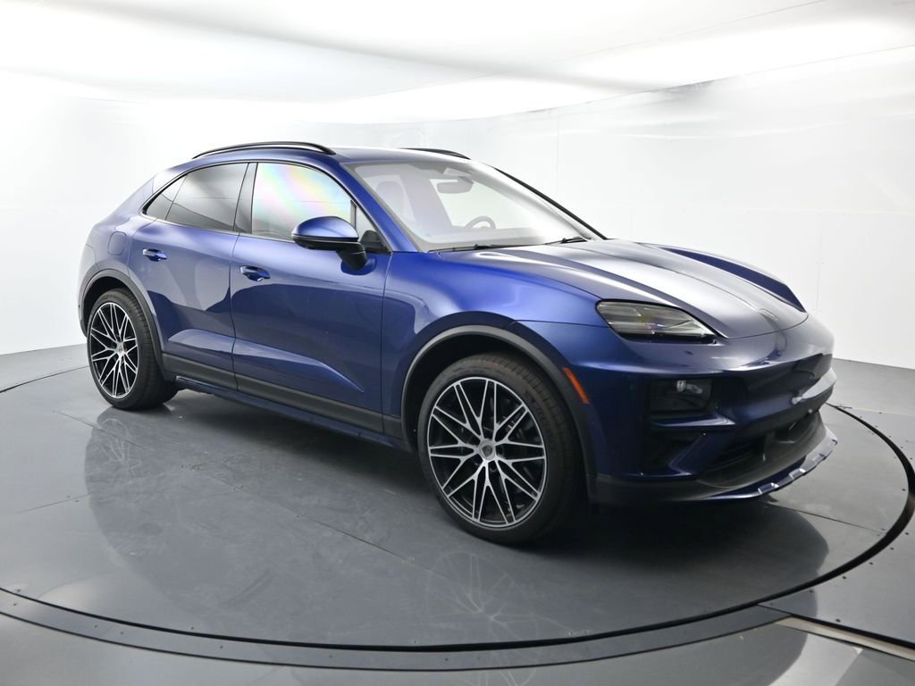 Certified 2024 Porsche Macan Turbo Electric image 17