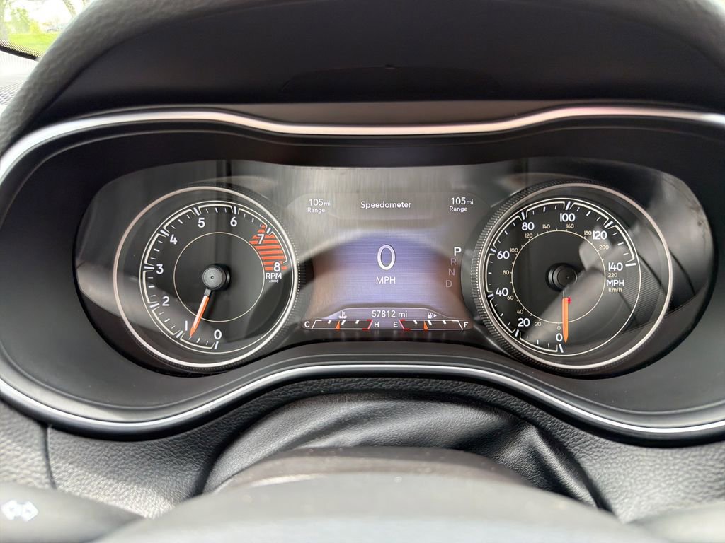 Used 2019 Jeep Cherokee Trailhawk w/ Cold Weather Group AWD/4WD image 17