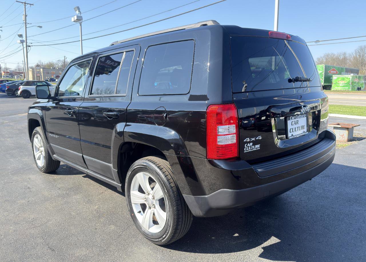 Used 2015 Jeep Patriot Latitude AWD/4WD image 16