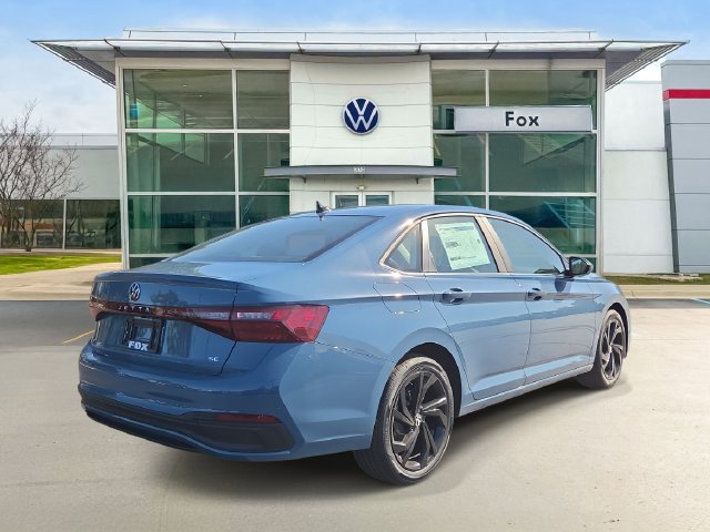 New 2027 Volkswagen Jetta SE FWD image 4