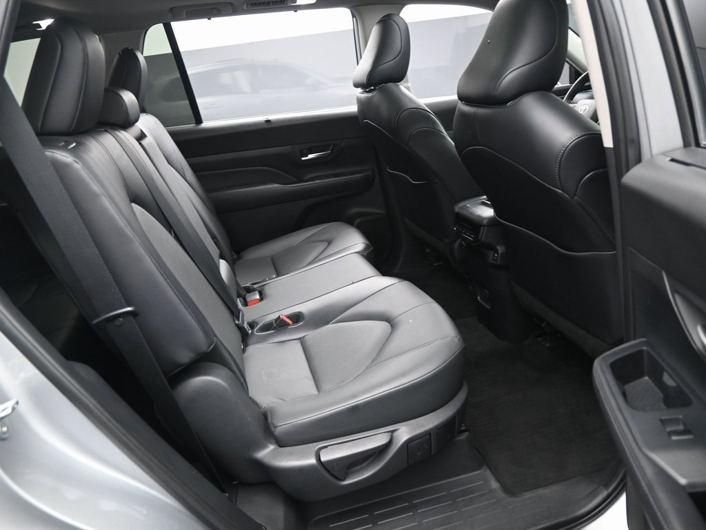 Used 2024 Toyota Grand Highlander XLE image 38