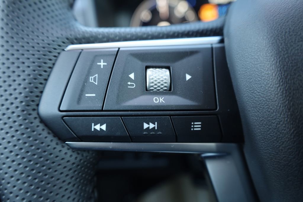 New 2025 Mitsubishi Outlander SE image 31