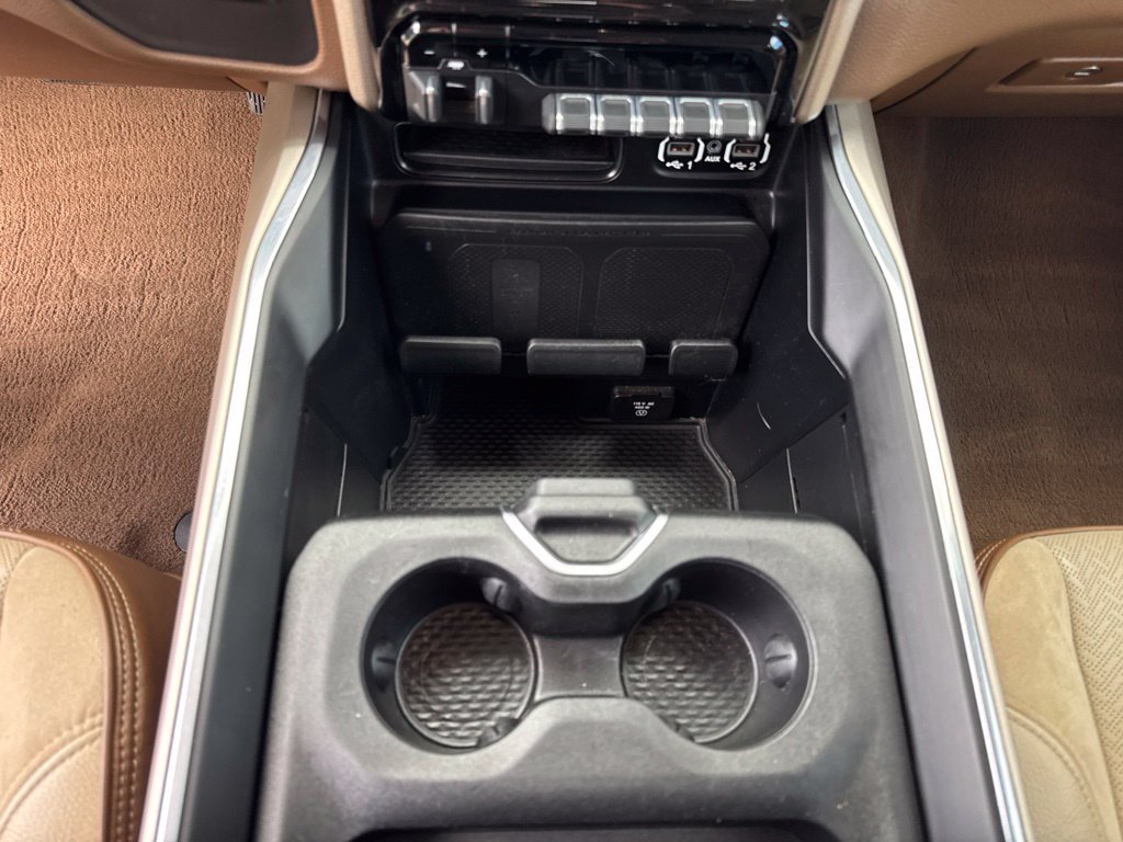 Used 2022 RAM 3500 Laramie AWD/4WD image 9