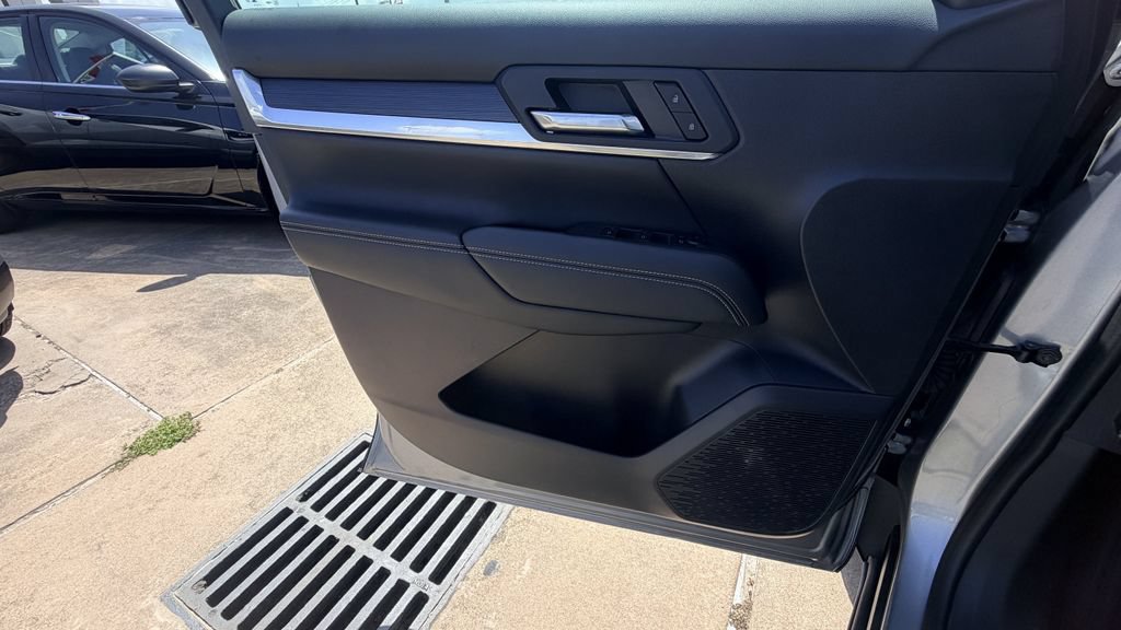 Used 2025 GMC Terrain Elevation FWD image 20