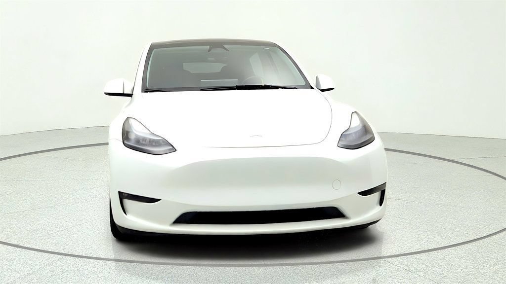 Used 2024 Tesla Model Y Performance AWD/4WD image 2