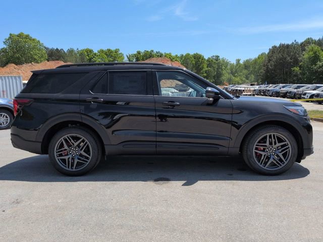 New 2026 Ford Explorer ST RWD image 3