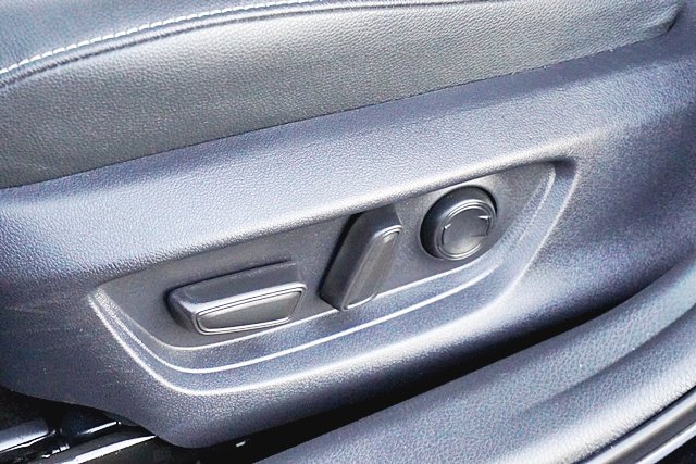 Used 2026 Toyota Camry SE w/ Convenience Package FWD image 23