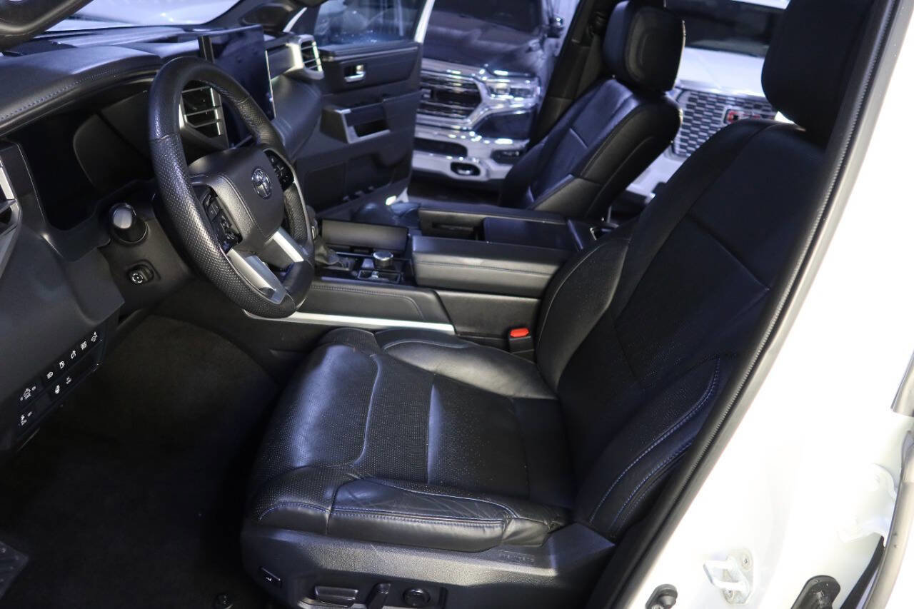 Used 2025 Toyota Tundra Platinum AWD/4WD image 18