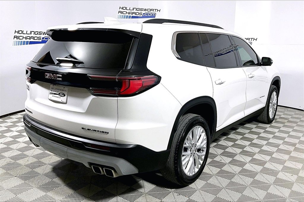 Used 2024 GMC Acadia Elevation w/ Luxury Package image 9