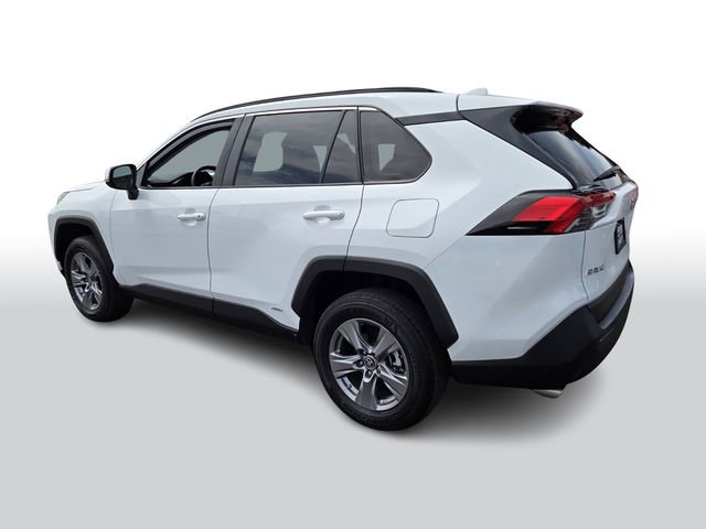 Used 2024 Toyota RAV4 LE AWD/4WD image 6