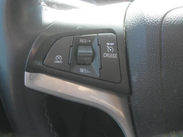 Used 2018 Chevrolet Trax LT w/ LT Convenience Package image 18