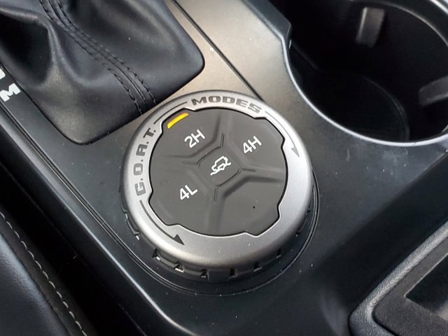 Used 2025 Ford Bronco Outer Banks image 27