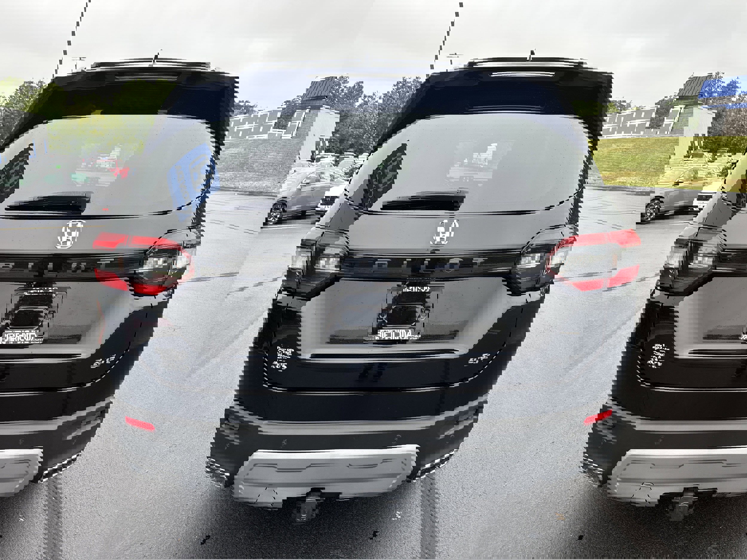 Used 2023 Honda Pilot Elite image 11