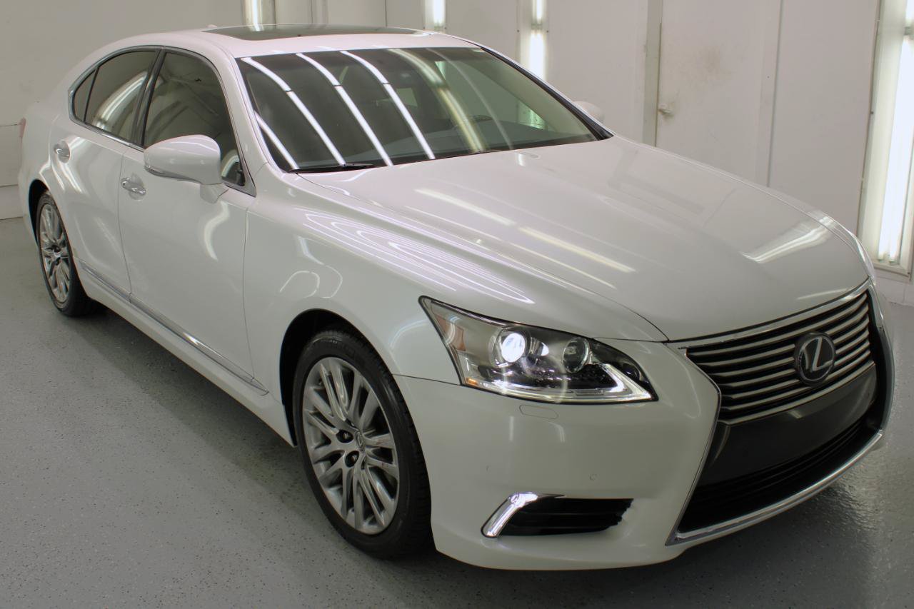 Used 2017 Lexus LS 460 w/ Comfort Package RWD image 12
