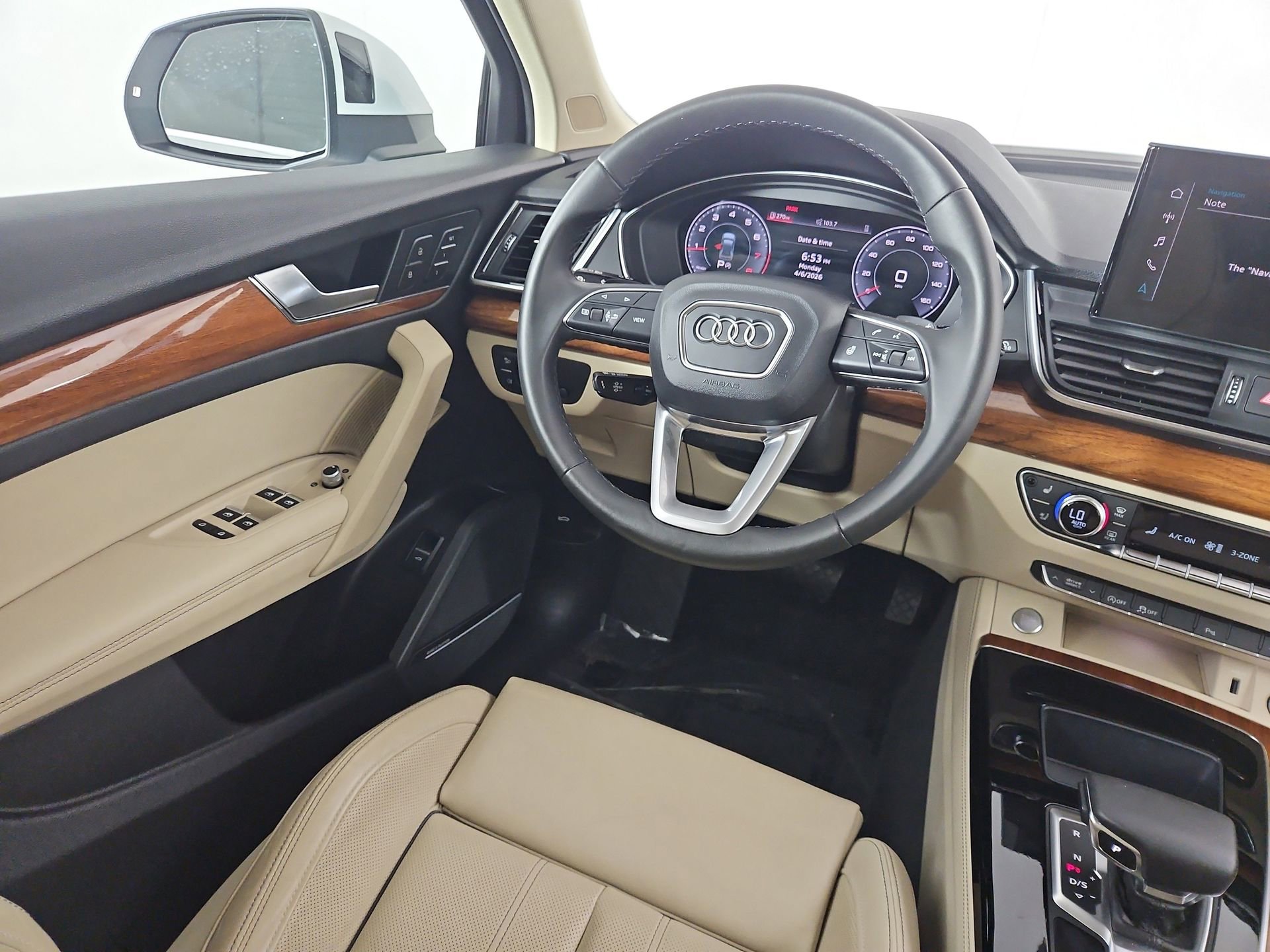 Certified 2023 Audi Q5 2.0T Premium Plus w/ Premium Plus Package image 43