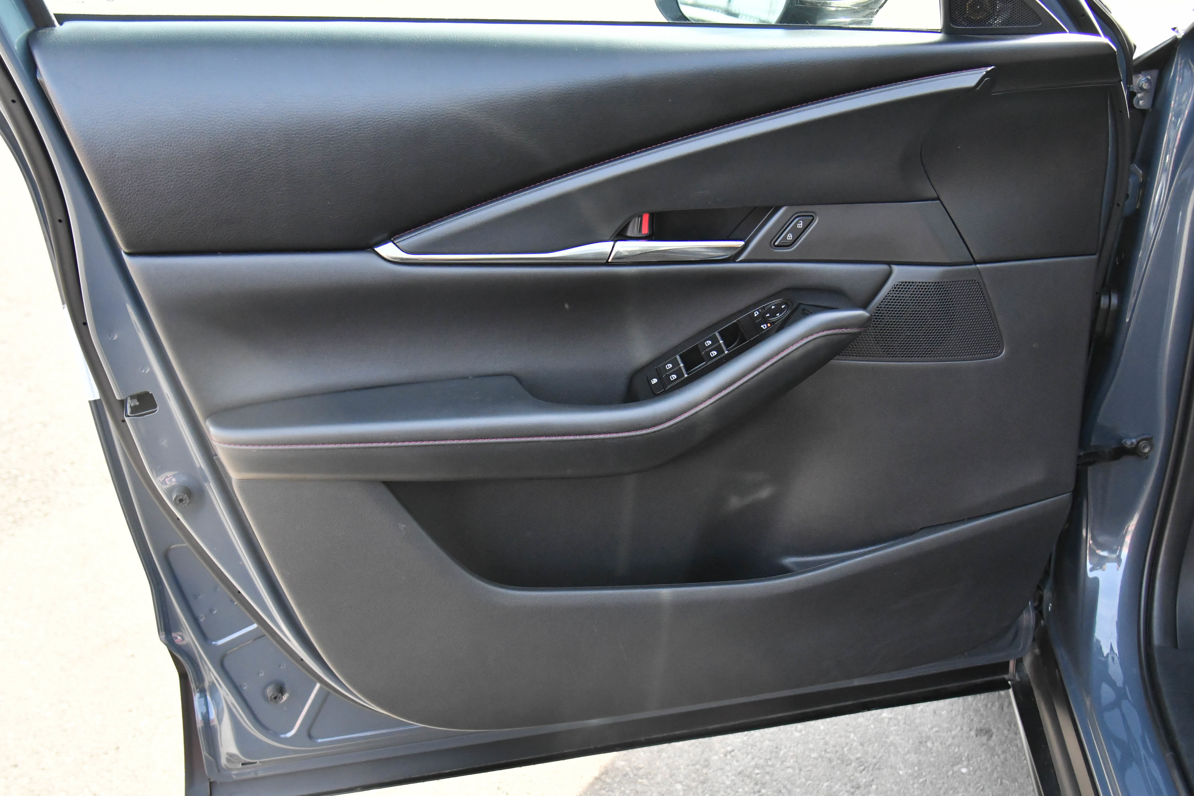 Used 2025 MAZDA CX-30 AWD 2.5 S w/ Preferred Package image 14