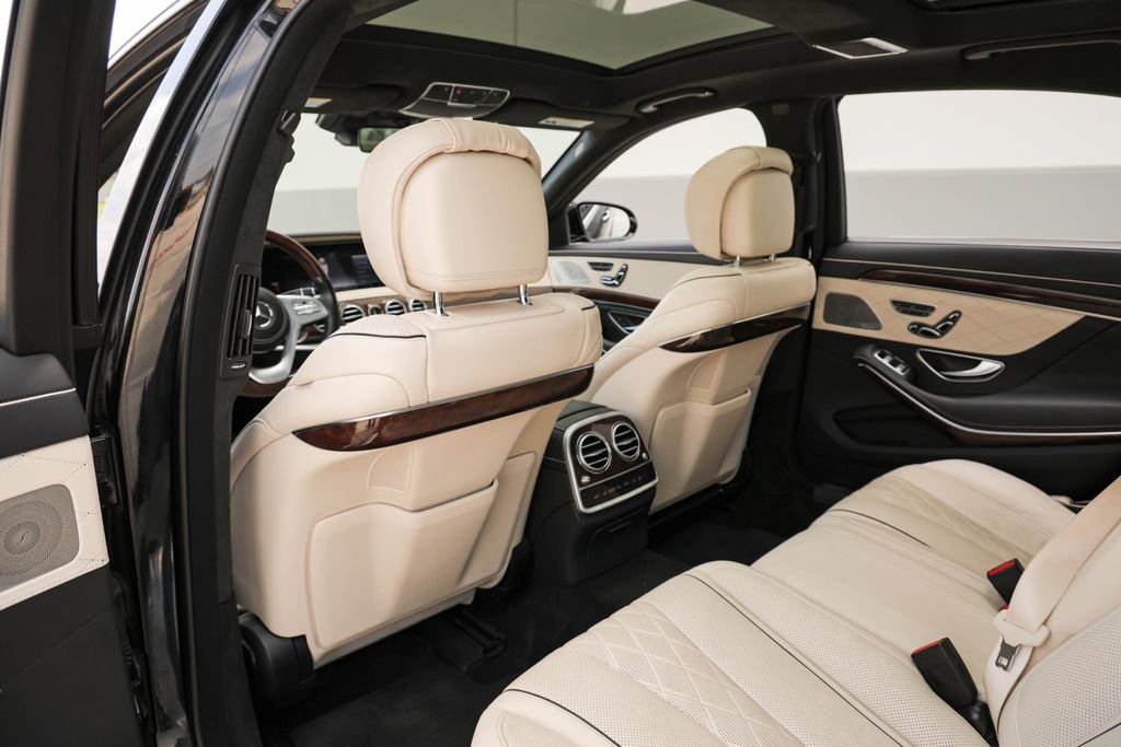 Used 2018 Mercedes-Benz S 560 4MATIC Sedan image 30