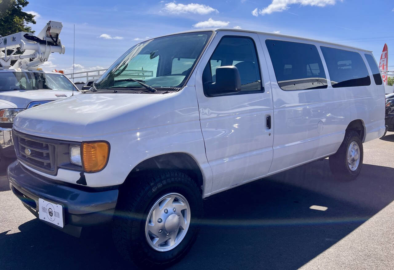 Used 2006 Ford E-350 and Econoline 350 XL RWD image 3