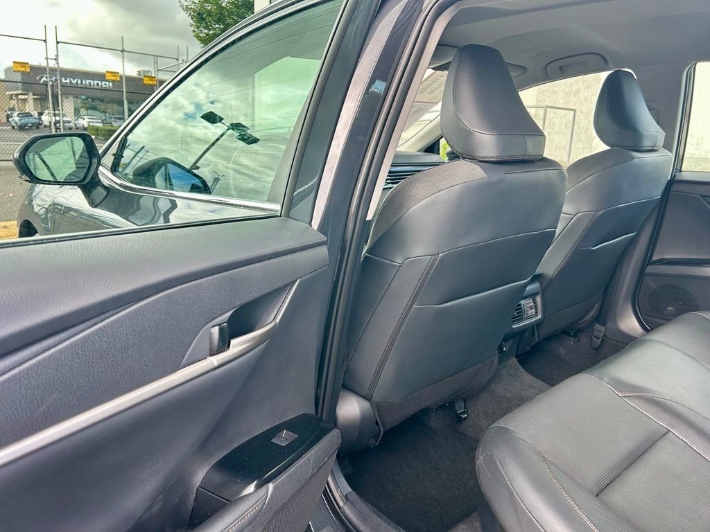 Certified 2025 Toyota Camry XLE FWD image 11