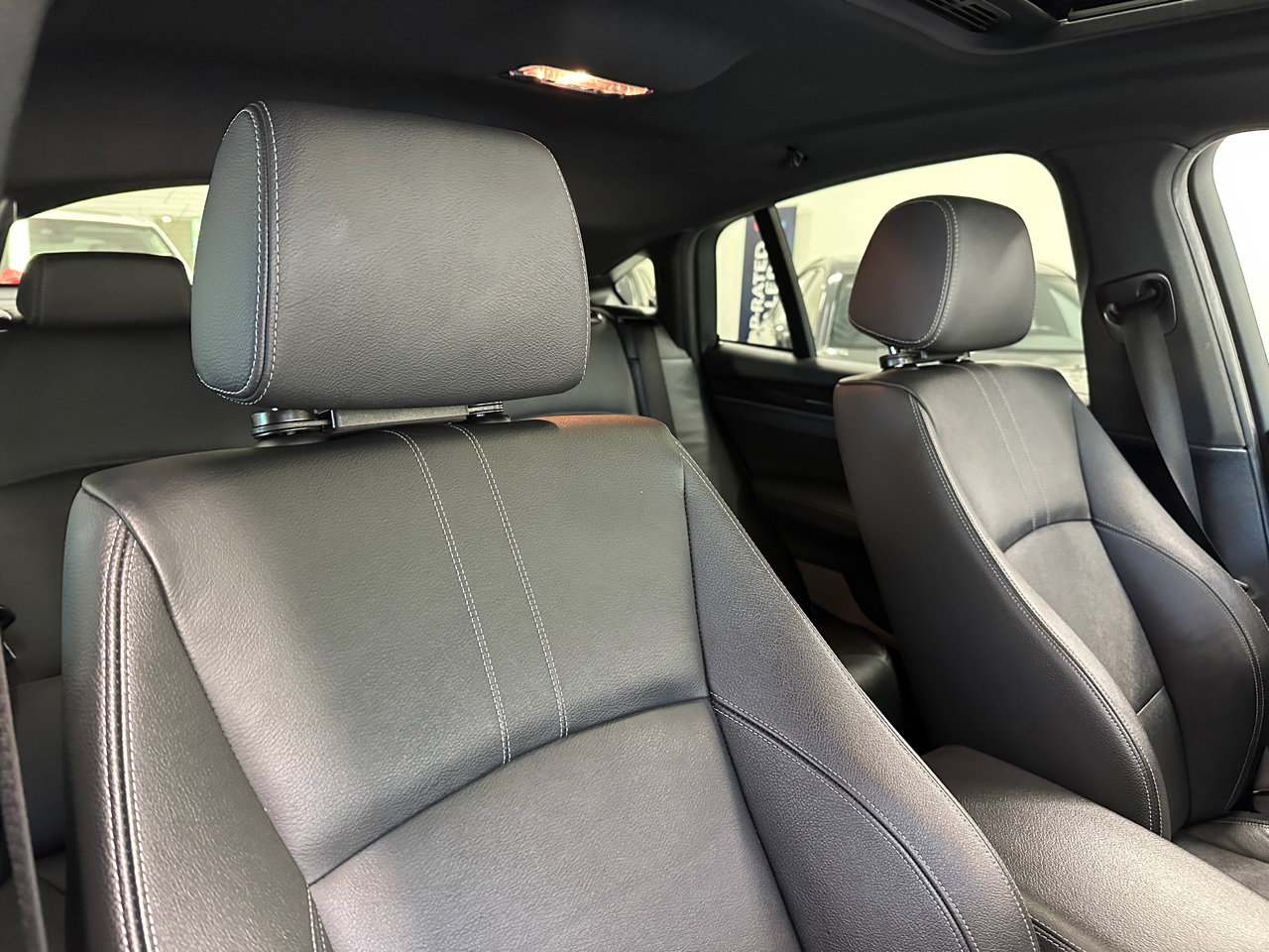 Used 2017 BMW X4 M40i image 28