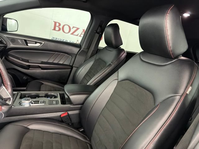 Certified 2024 Ford Edge ST-Line AWD/4WD image 11