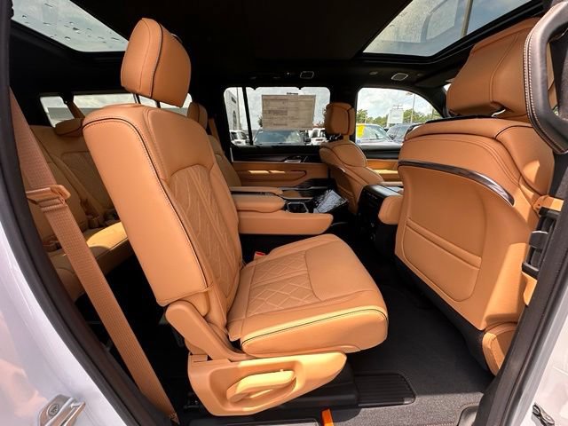 New 2026 Jeep Grand Wagoneer L Summit AWD/4WD image 30