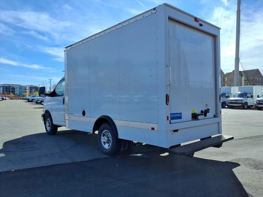 New 2025 Chevrolet Express 3500 w/ Power Convenience Package image 26