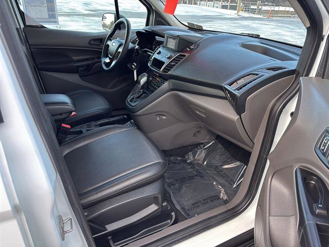 Used 2022 Ford Transit Connect XL image 19
