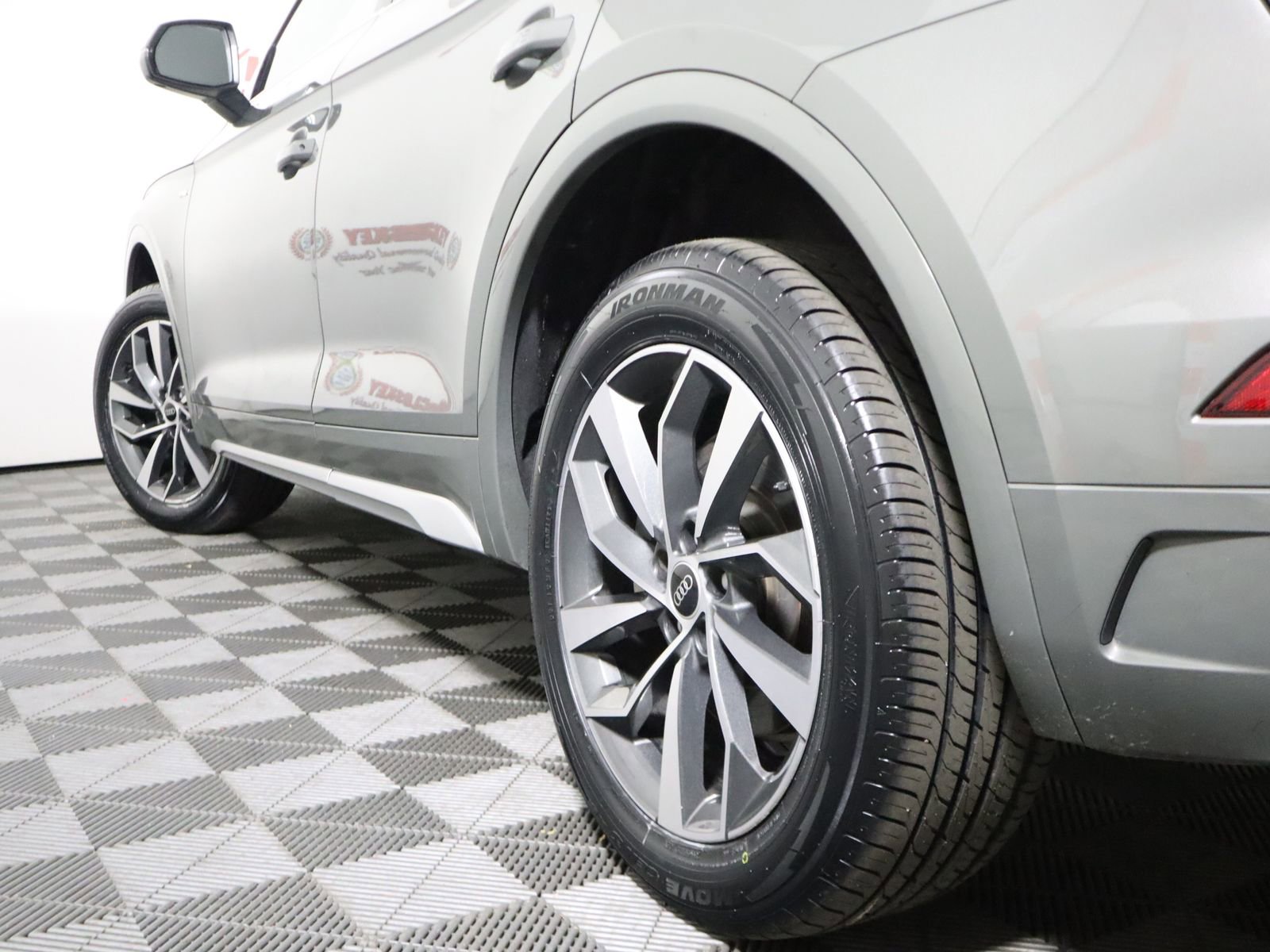 Used 2024 Audi Q5 2.0T Premium Plus image 25