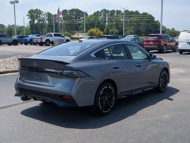 New 2026 Nissan Sentra SR w/ Floor Mat Package FWD image 3