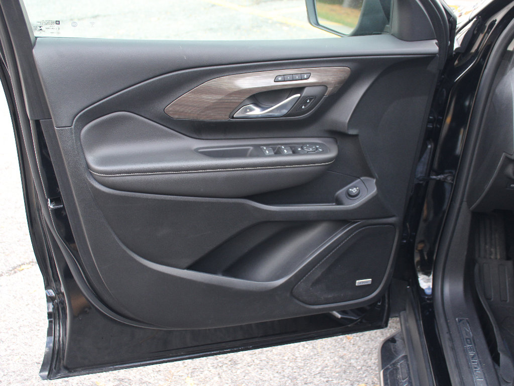 Certified 2022 GMC Terrain Denali w/ LPO, 'HIT The Road' Package image 11