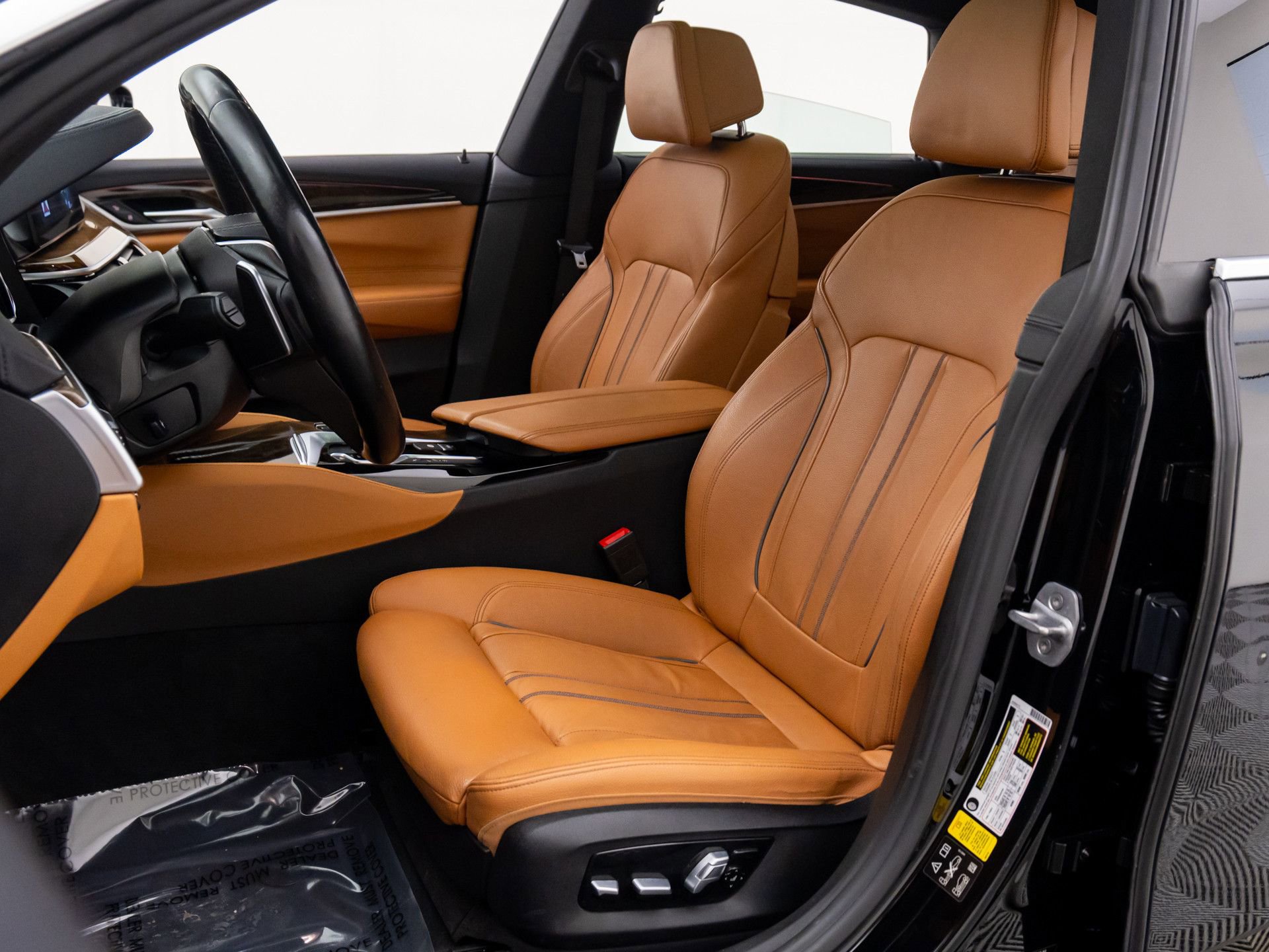 Used 2018 BMW 640i Gran Turismo xDrive image 16