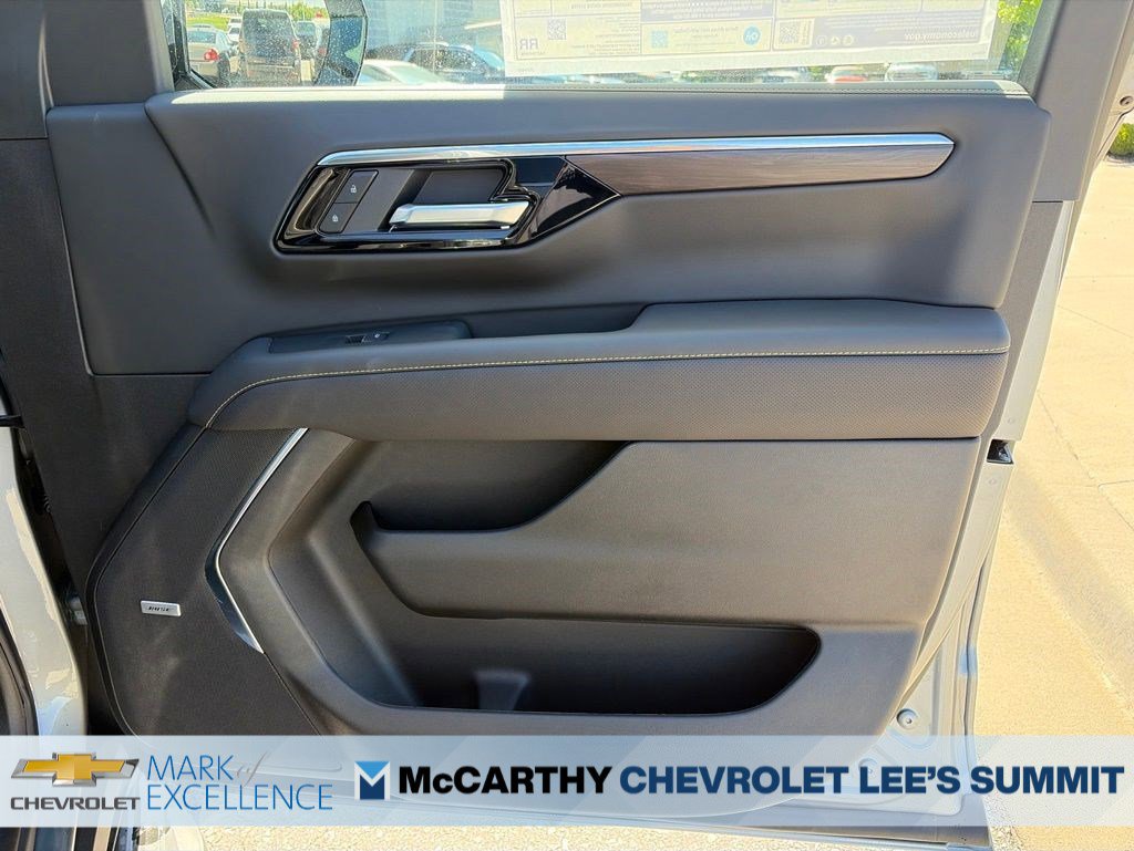 New 2026 Chevrolet Tahoe Premier w/ Sun And Tow Package AWD/4WD image 25
