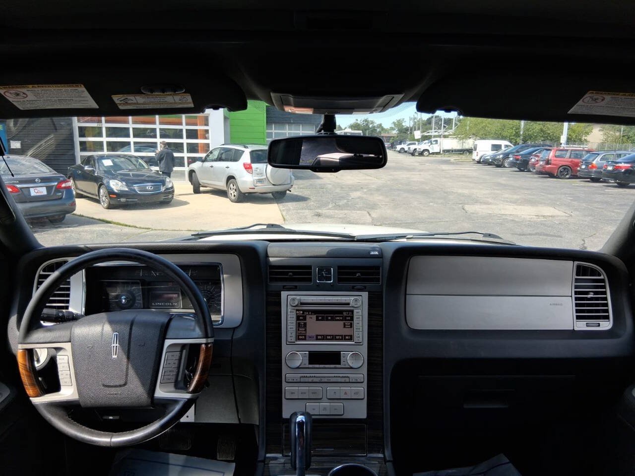Used 2008 Lincoln Navigator 4WD image 8