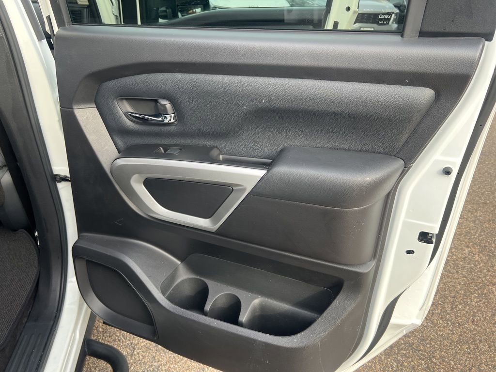 Certified 2024 Nissan Titan SV w/ SV Convenience Package image 15