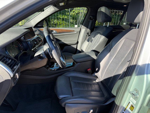 Used 2019 BMW X4 xDrive30i w/ Executive Package image 8