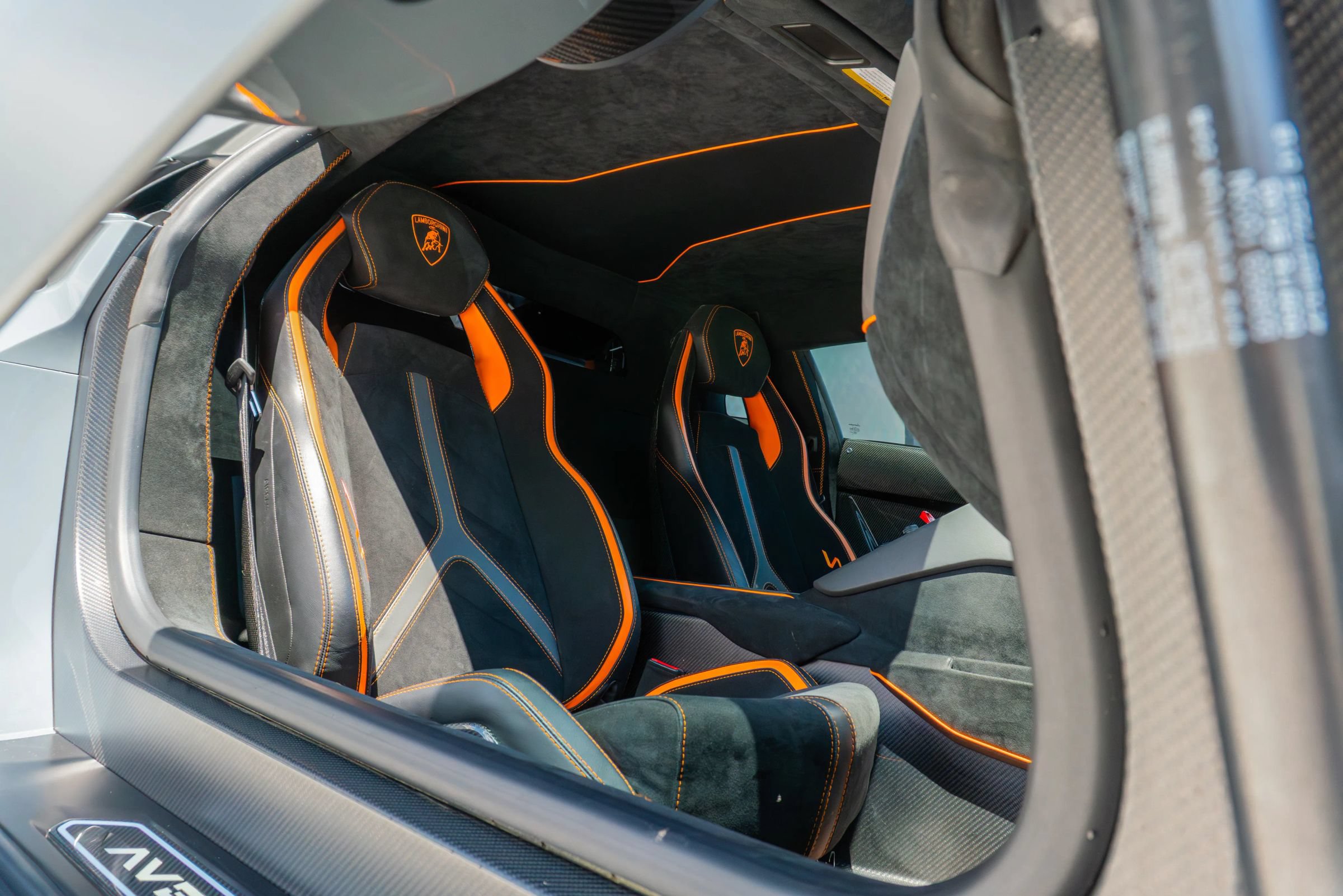 Used 2019 Lamborghini Aventador SVJ AWD/4WD image 56