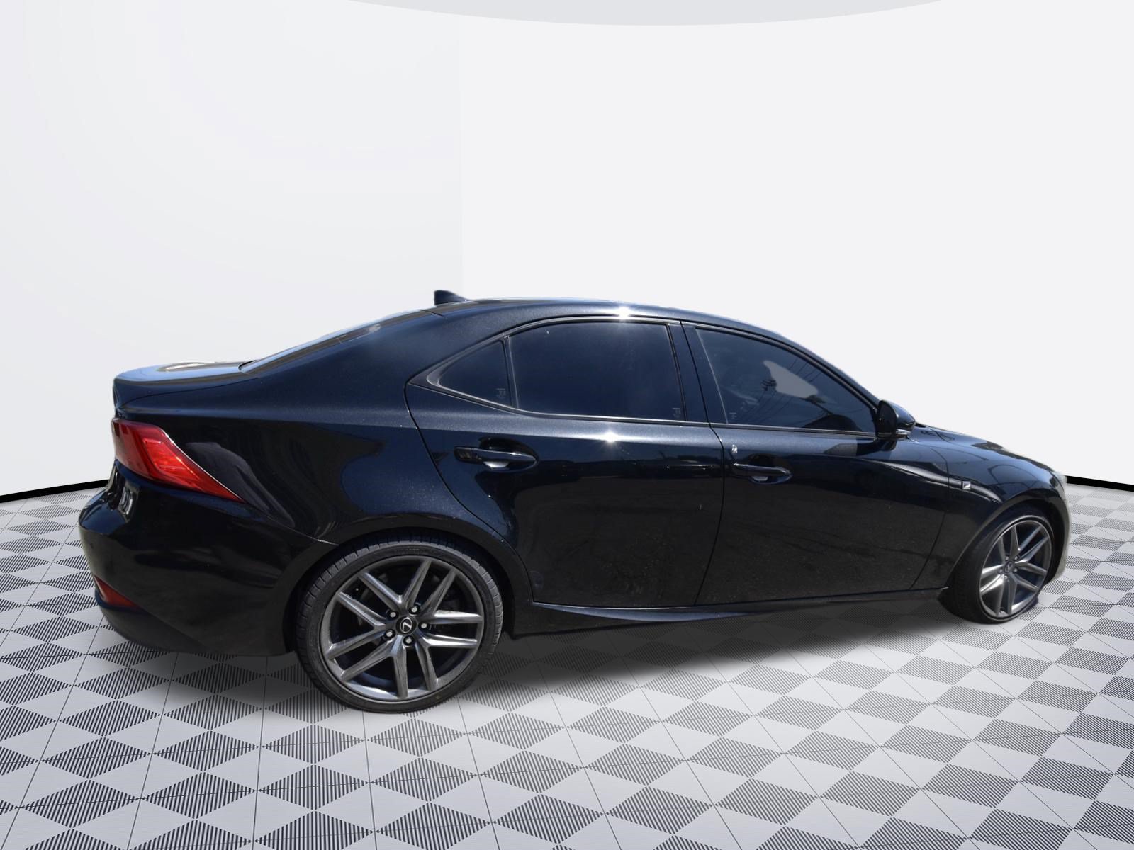 Used 2018 Lexus IS 300 F Sport RWD image 5