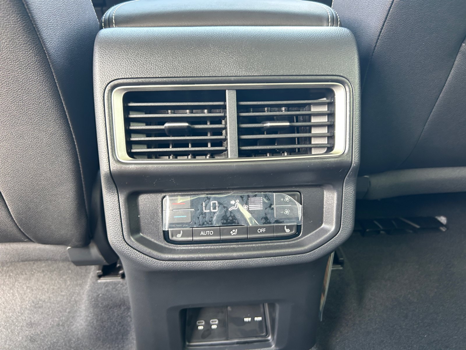 New 2026 Volkswagen Atlas SEL Premium R-Line AWD/4WD image 30
