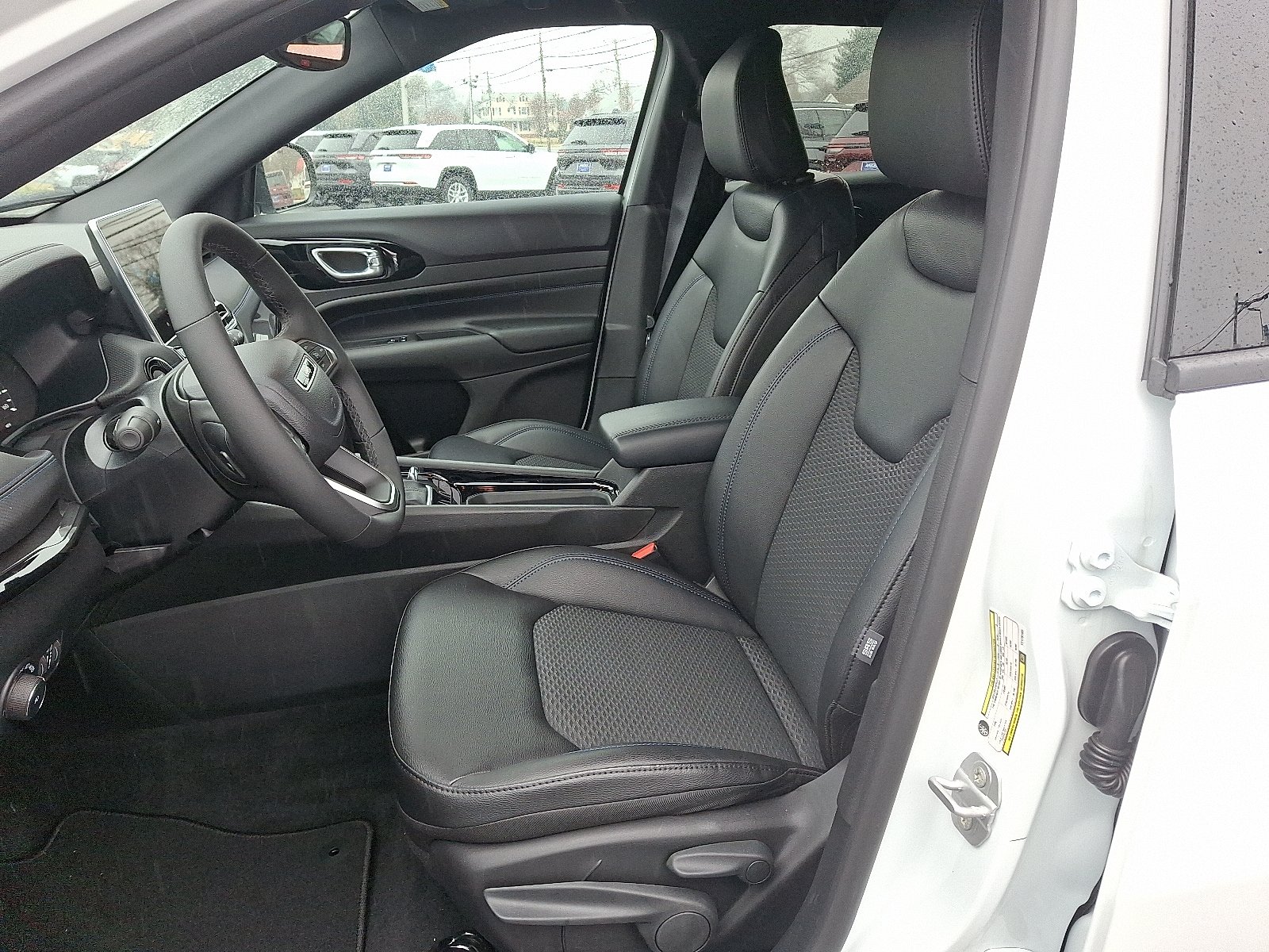 New 2026 Jeep Compass Latitude AWD/4WD image 13