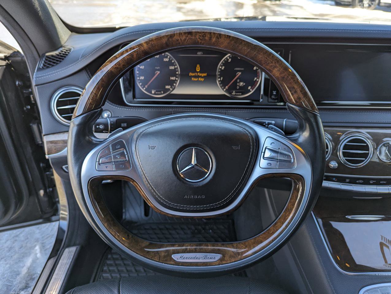 Used 2015 Mercedes-Benz S 550 4MATIC Sedan image 16