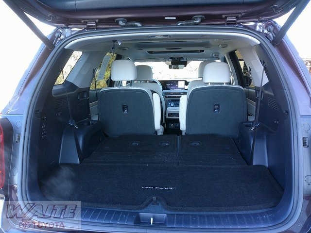 Used 2024 Hyundai Palisade Limited image 28