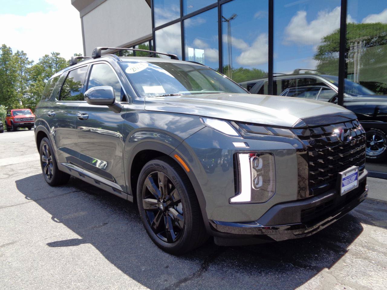 Used 2024 Hyundai Palisade XRT AWD/4WD image 3