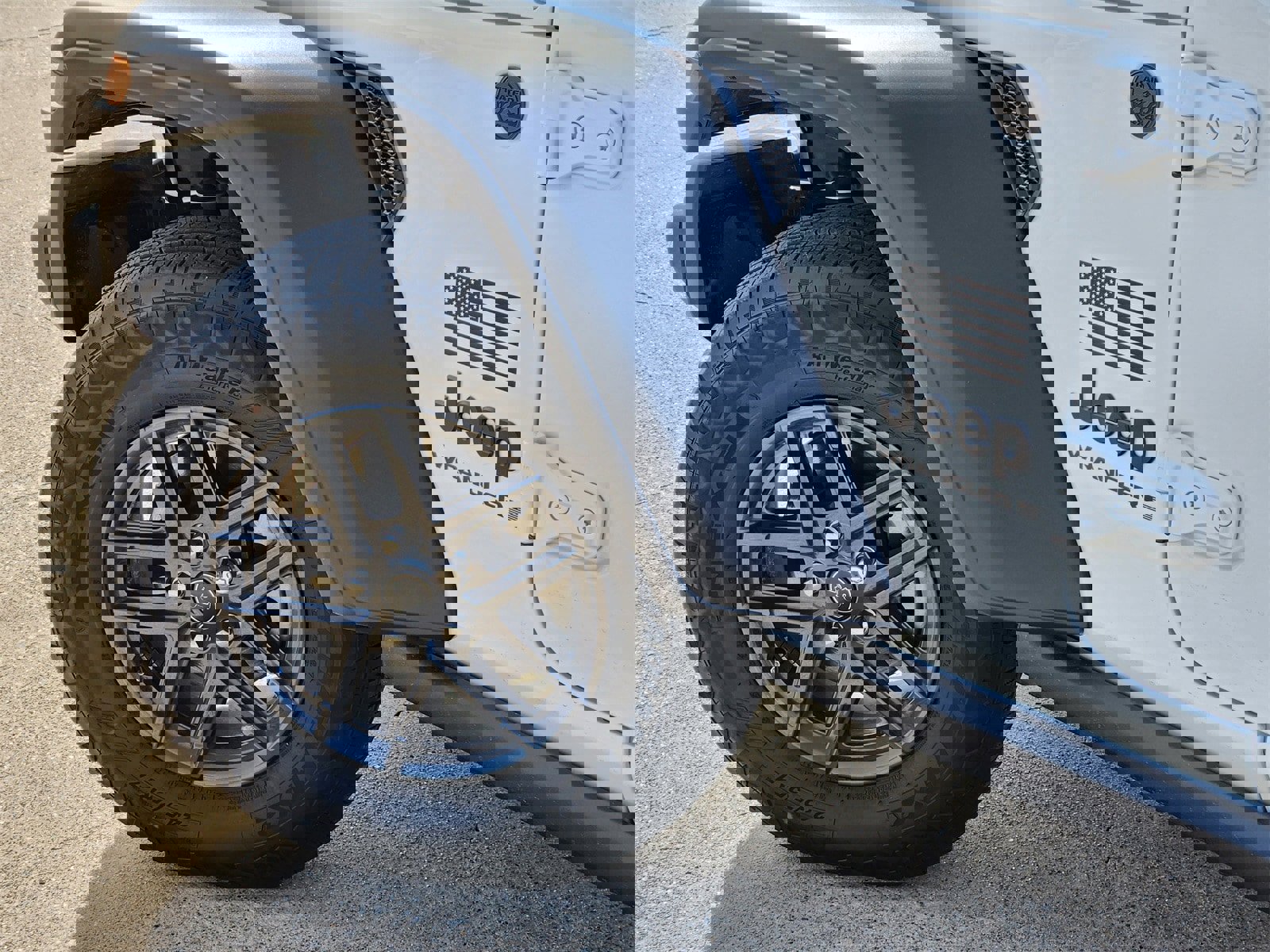 Used 2024 Jeep Wrangler Sport image 17