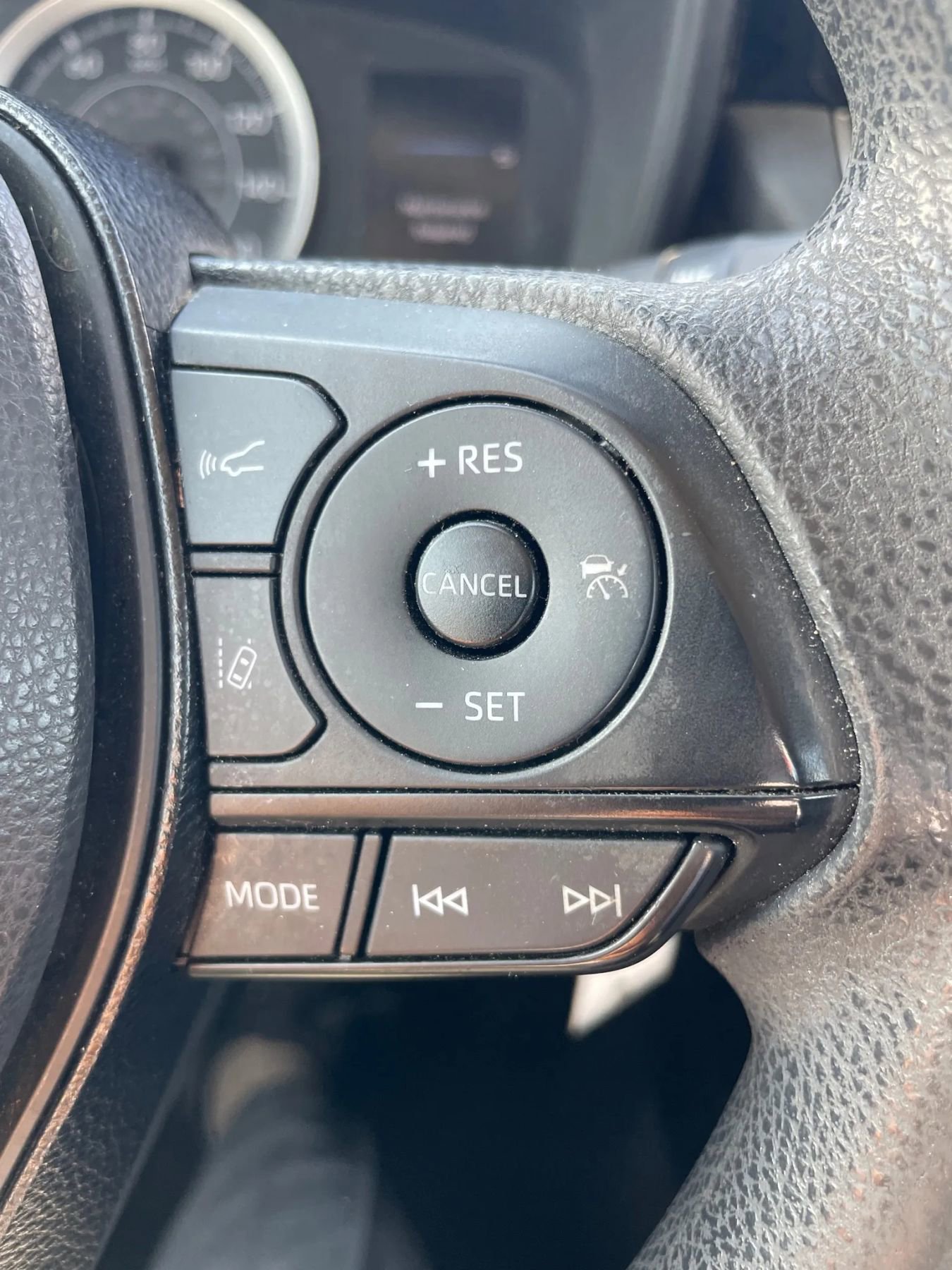 Used 2021 Toyota Corolla LE FWD image 22