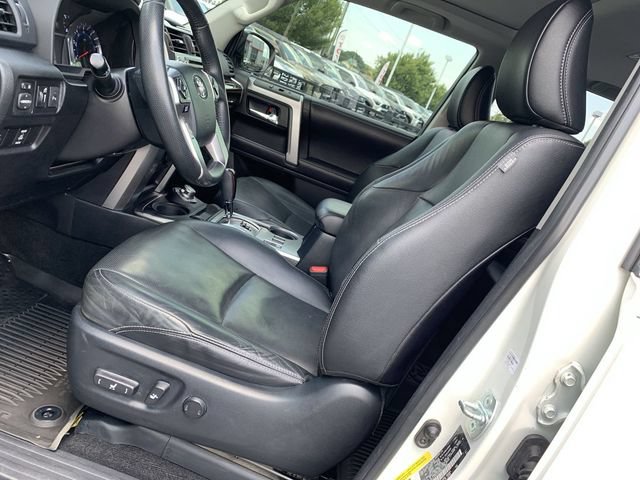 Used 2017 Toyota 4Runner Limited AWD/4WD image 18