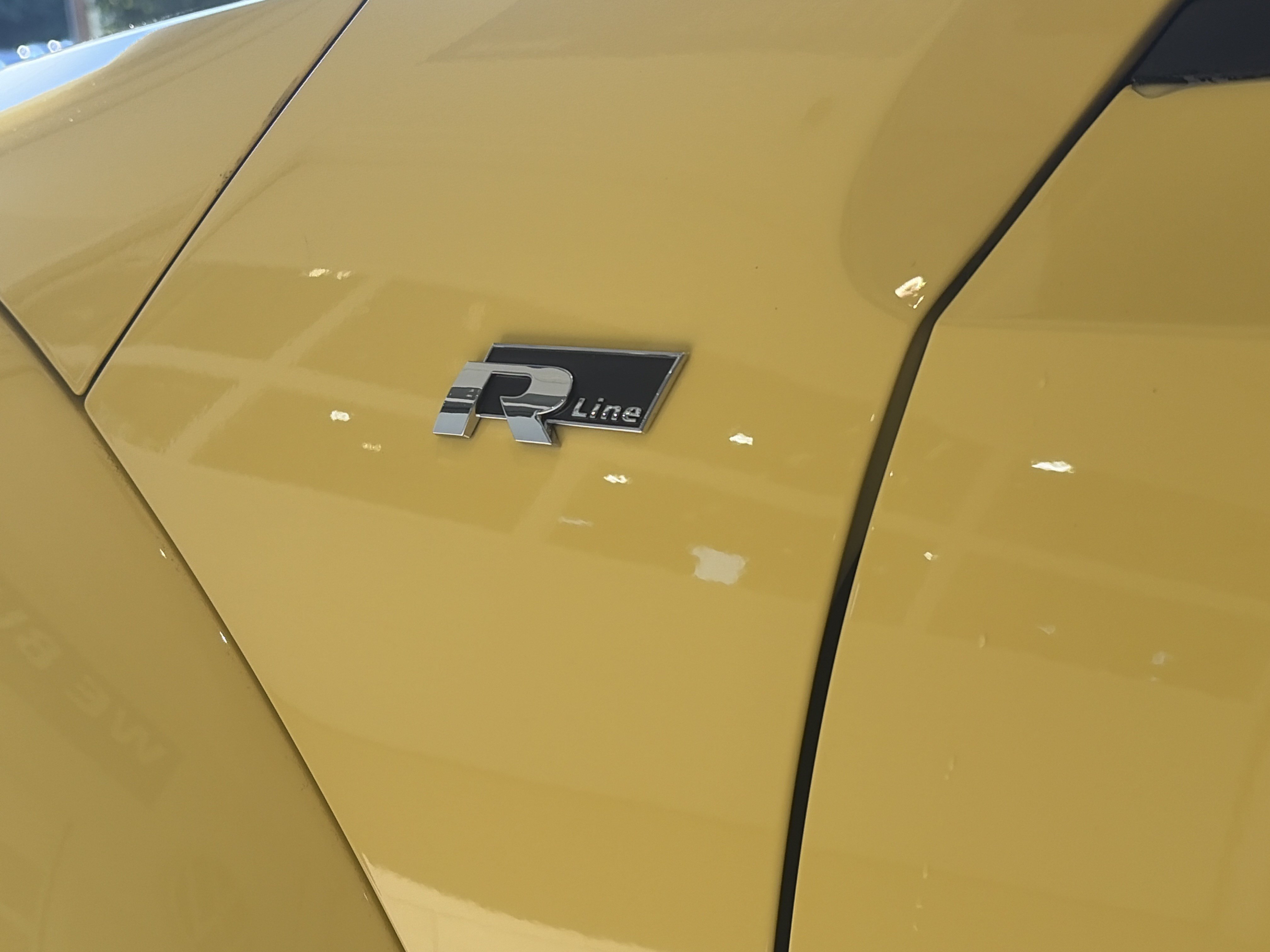 Used 2014 Volkswagen Beetle GSR FWD image 13