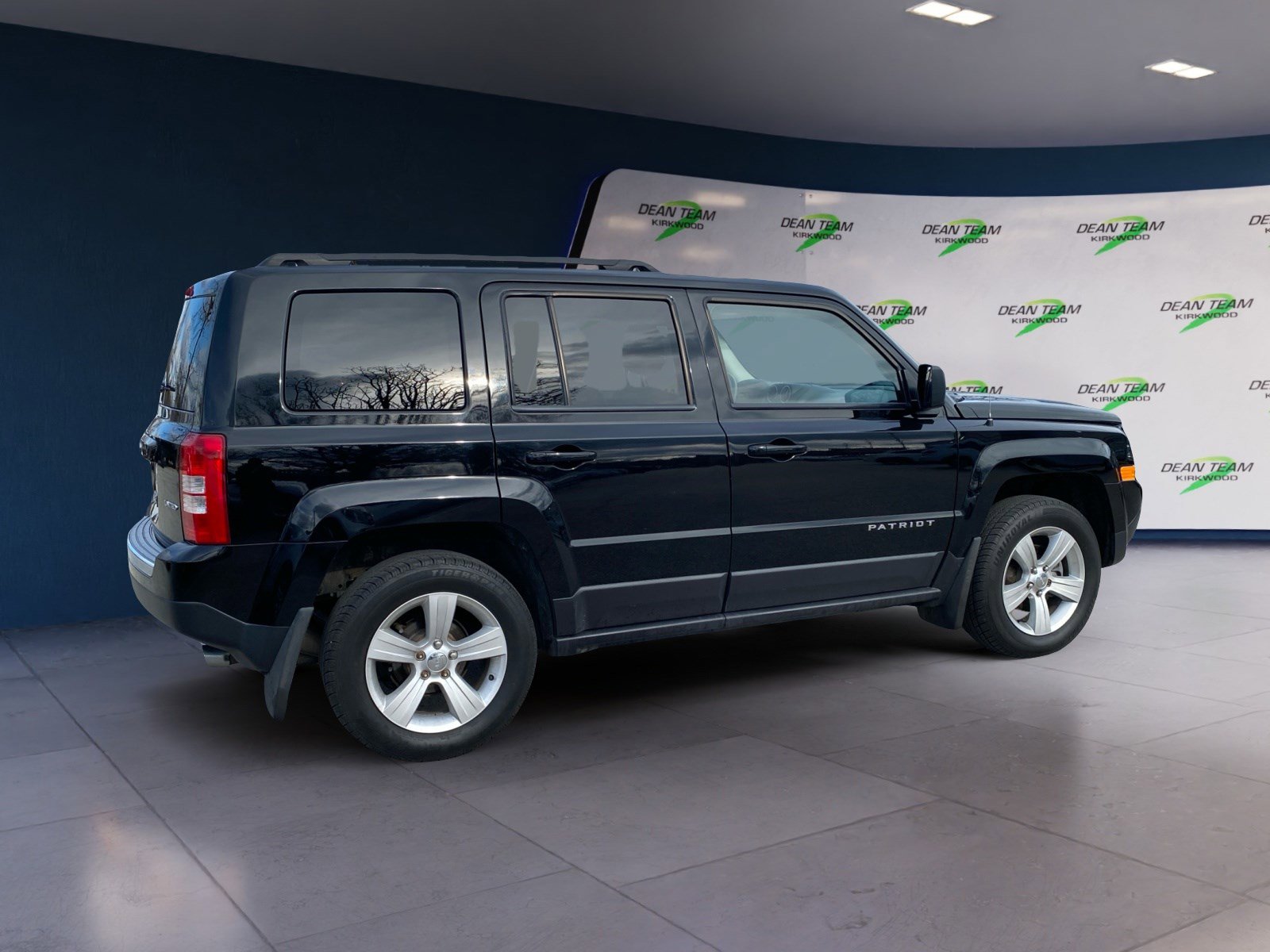 Used 2015 Jeep Patriot Limited w/ Sun/Sound Group image 3