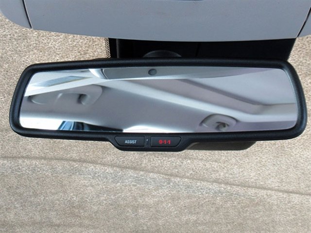 Used 2015 Chrysler 300 C w/ Light Group image 34
